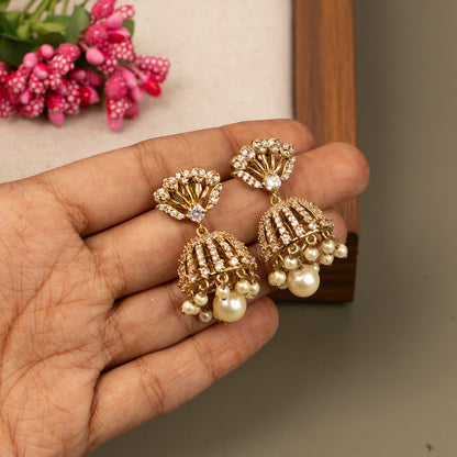 Antique Earrings E1495