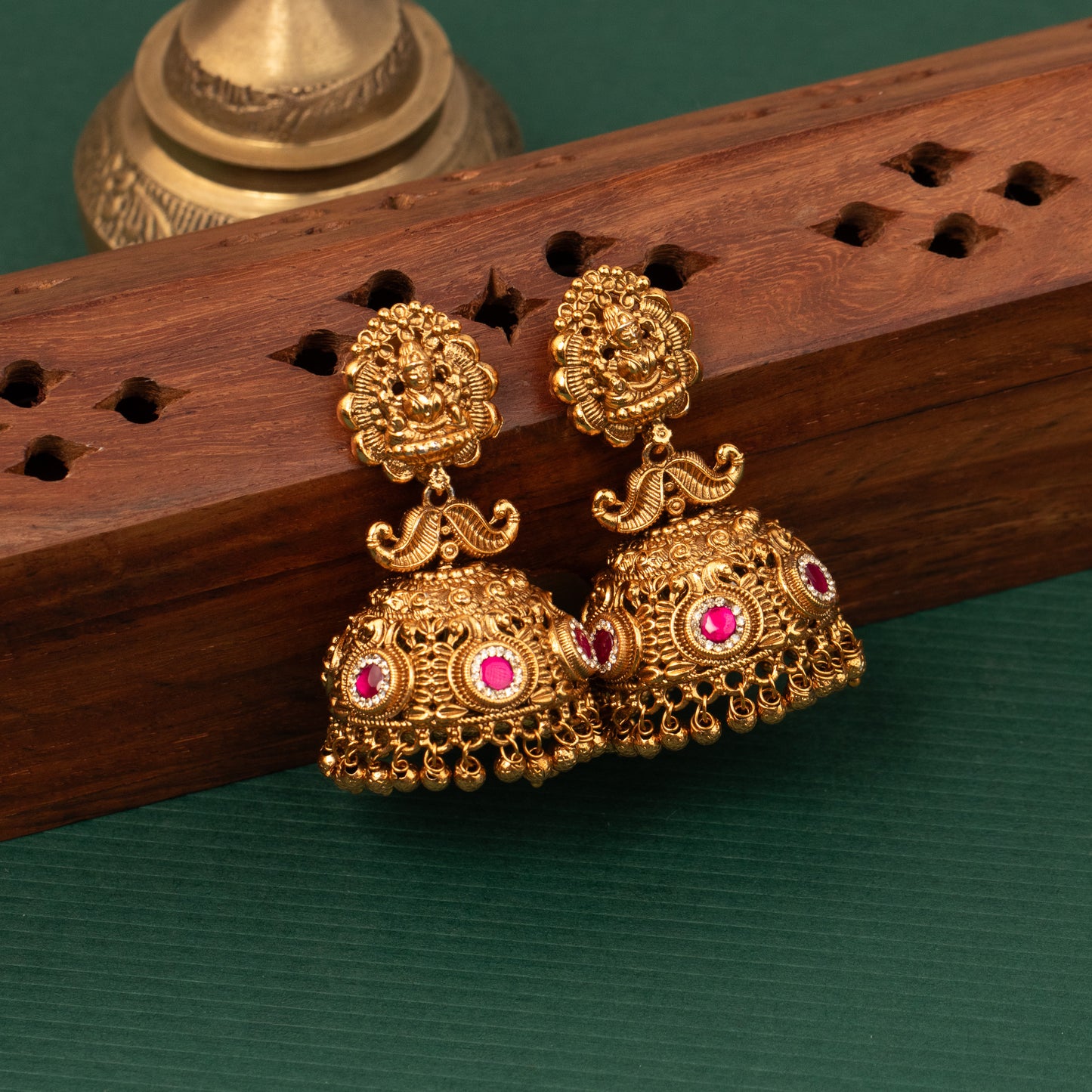 Antique Earrings E1482