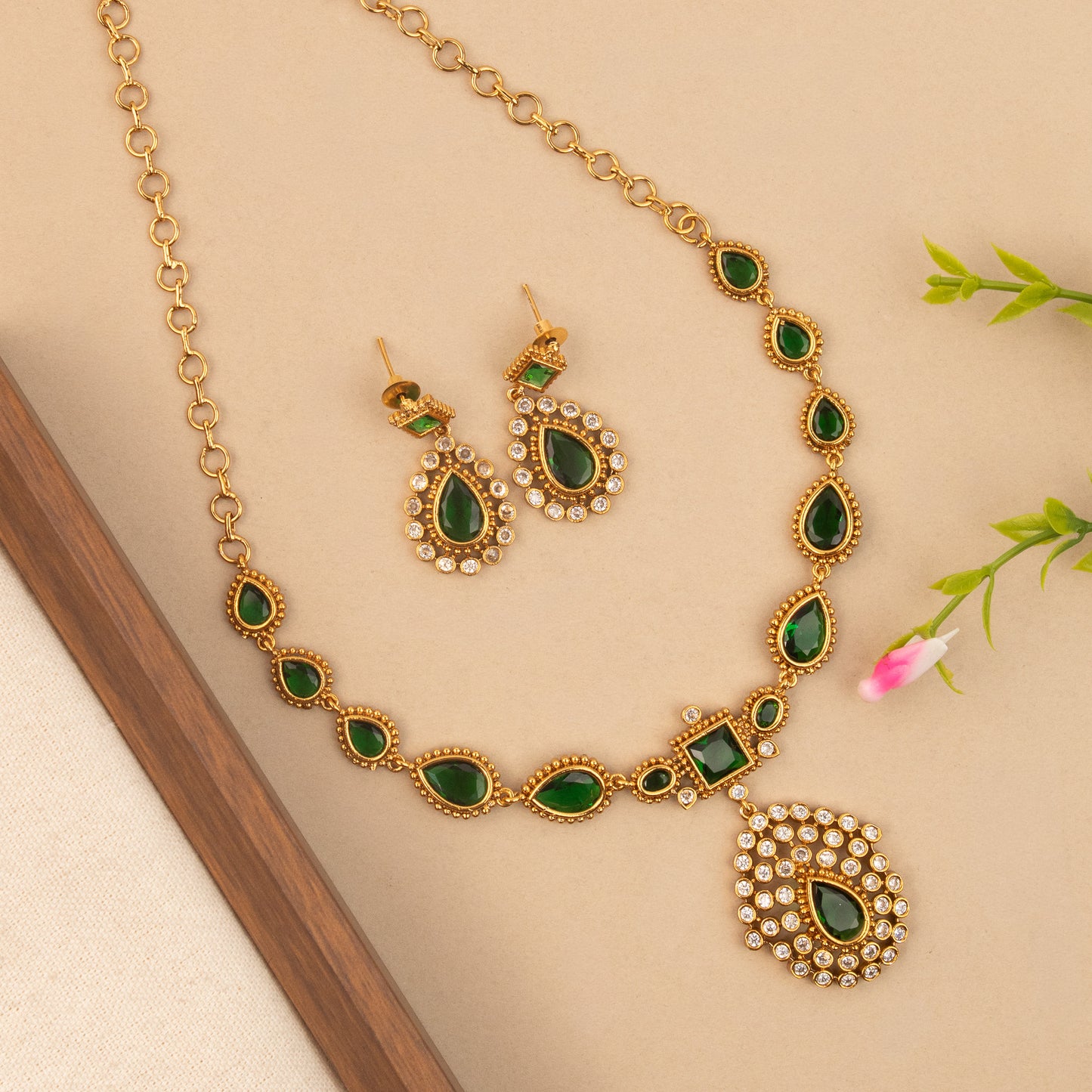 Necklace 098