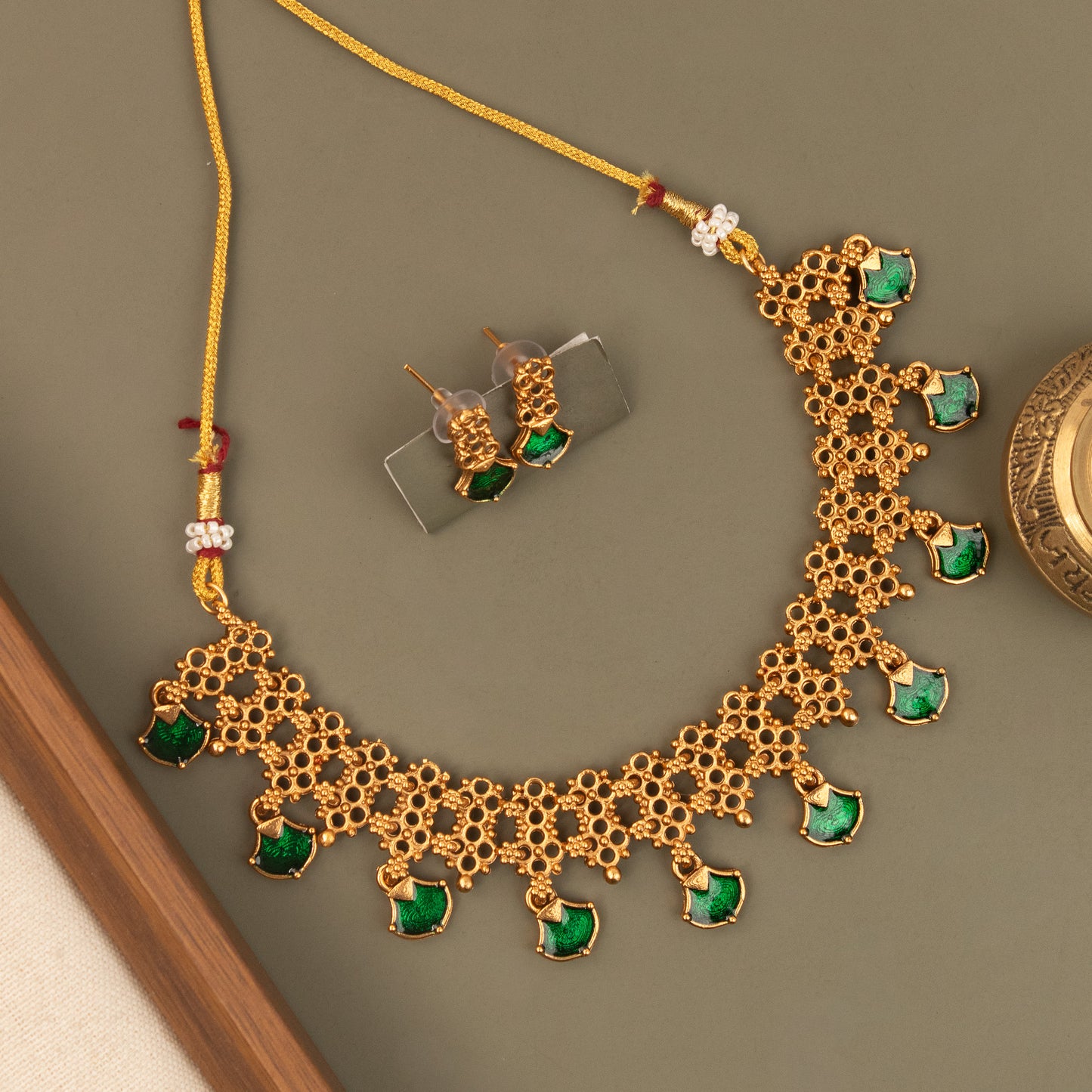 Necklace 325