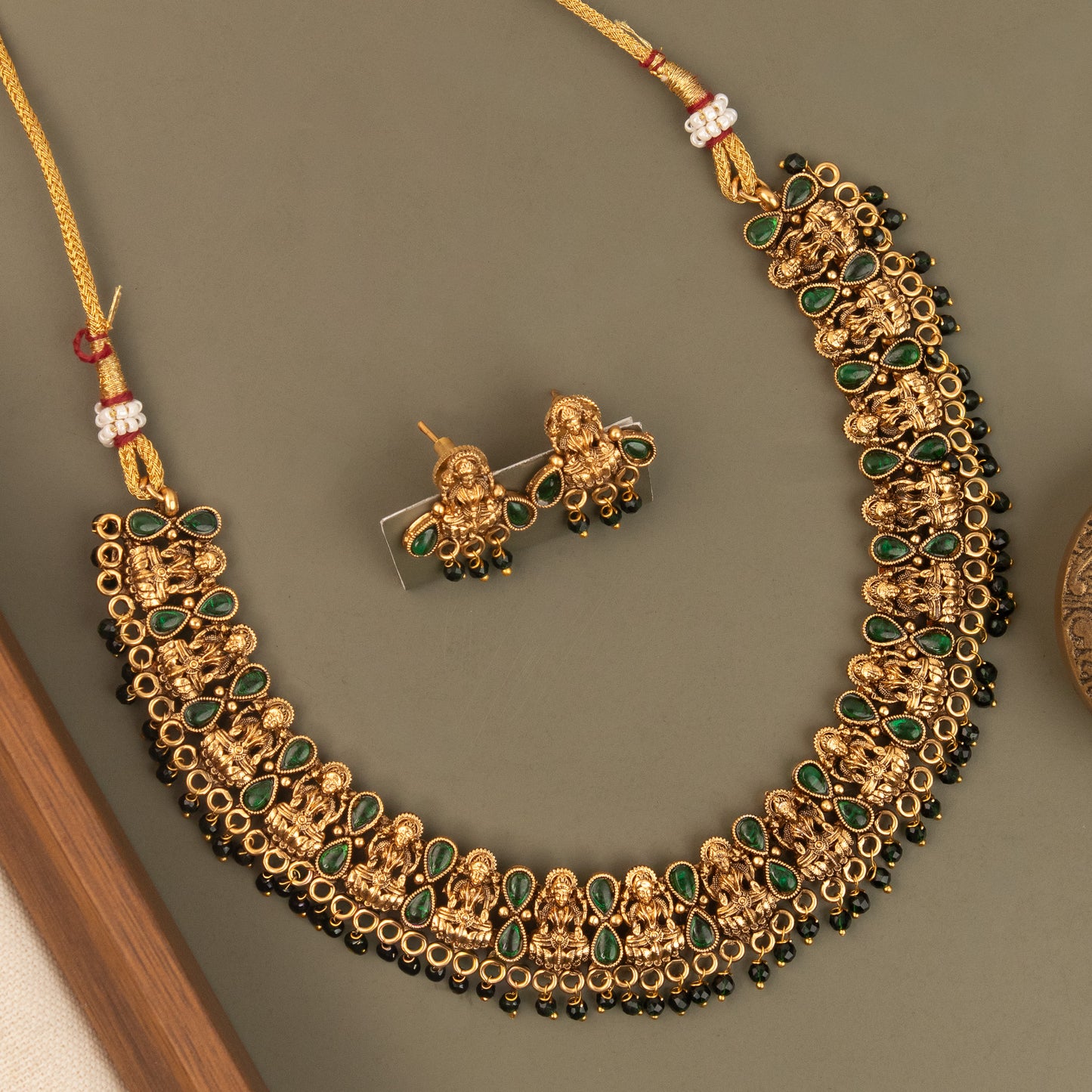Necklace 041