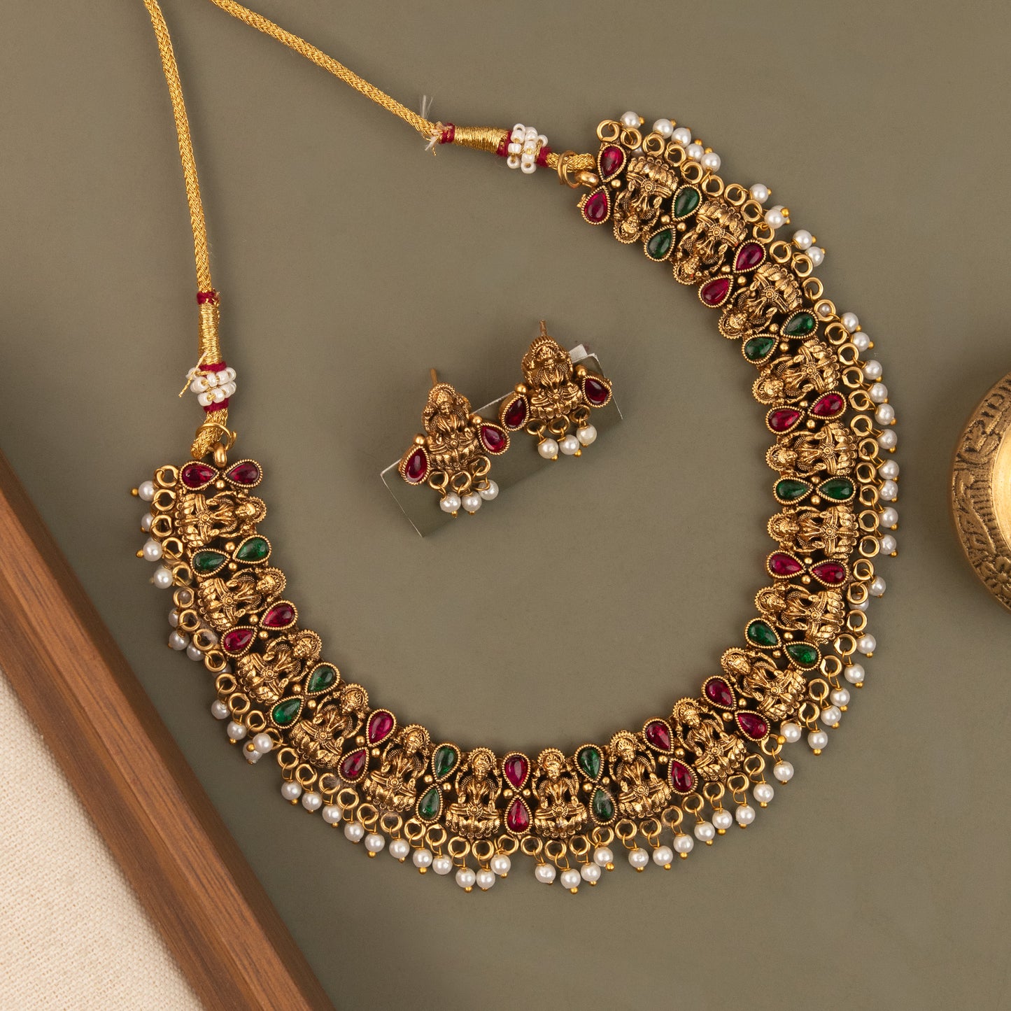 Necklace 041
