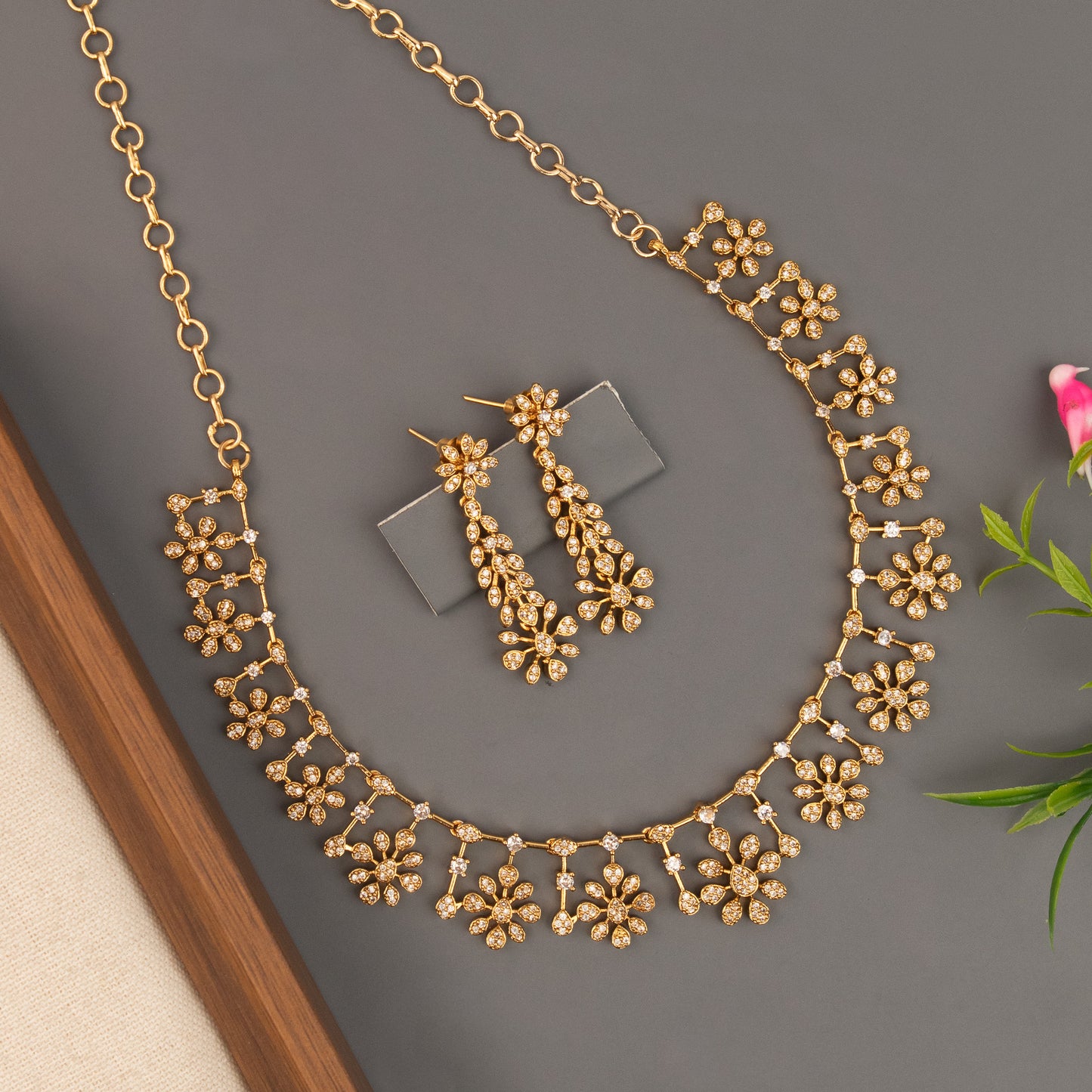 Necklace 282