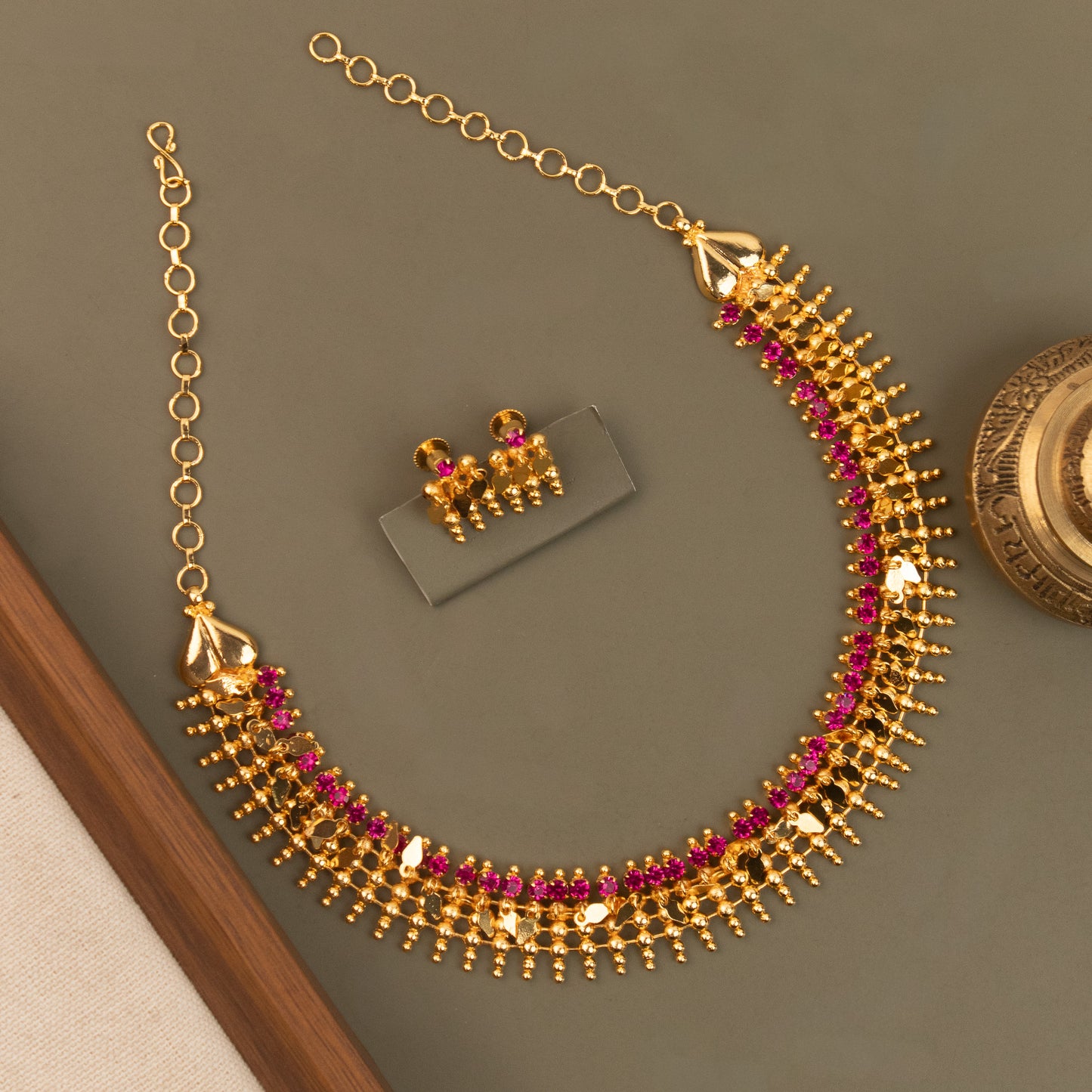 Premium Necklace 751