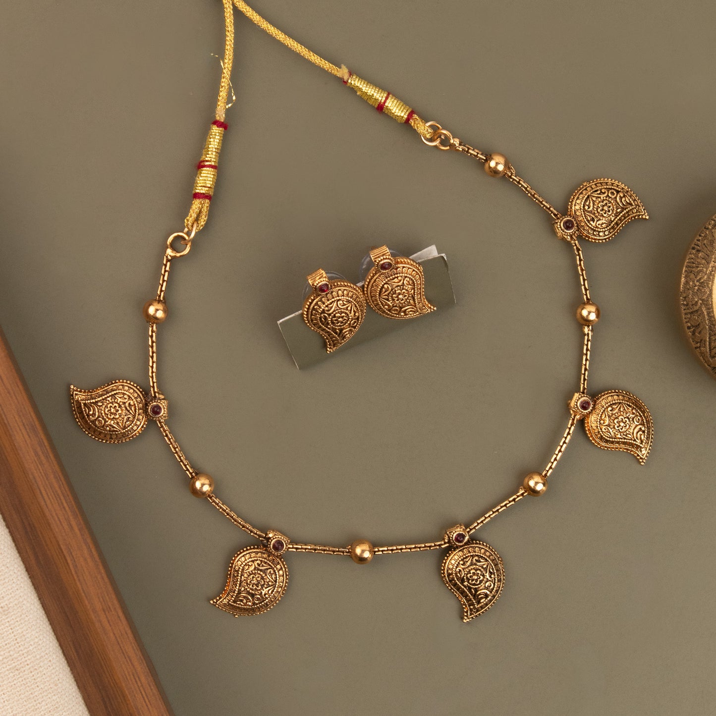 Necklace 204