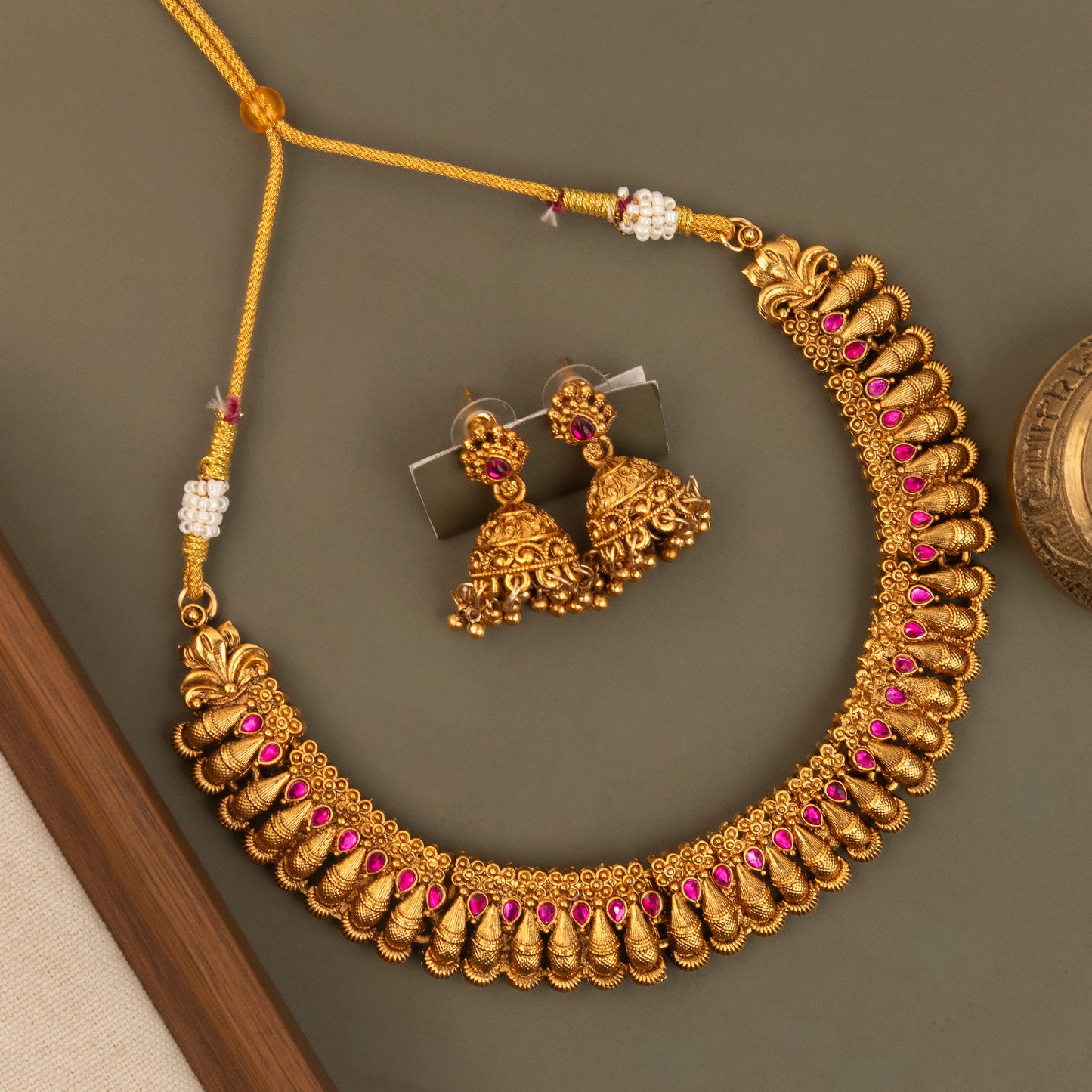 Necklace 281