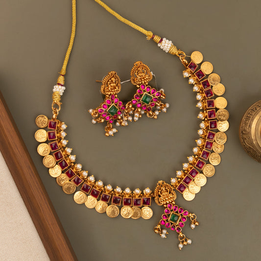 Necklace 562