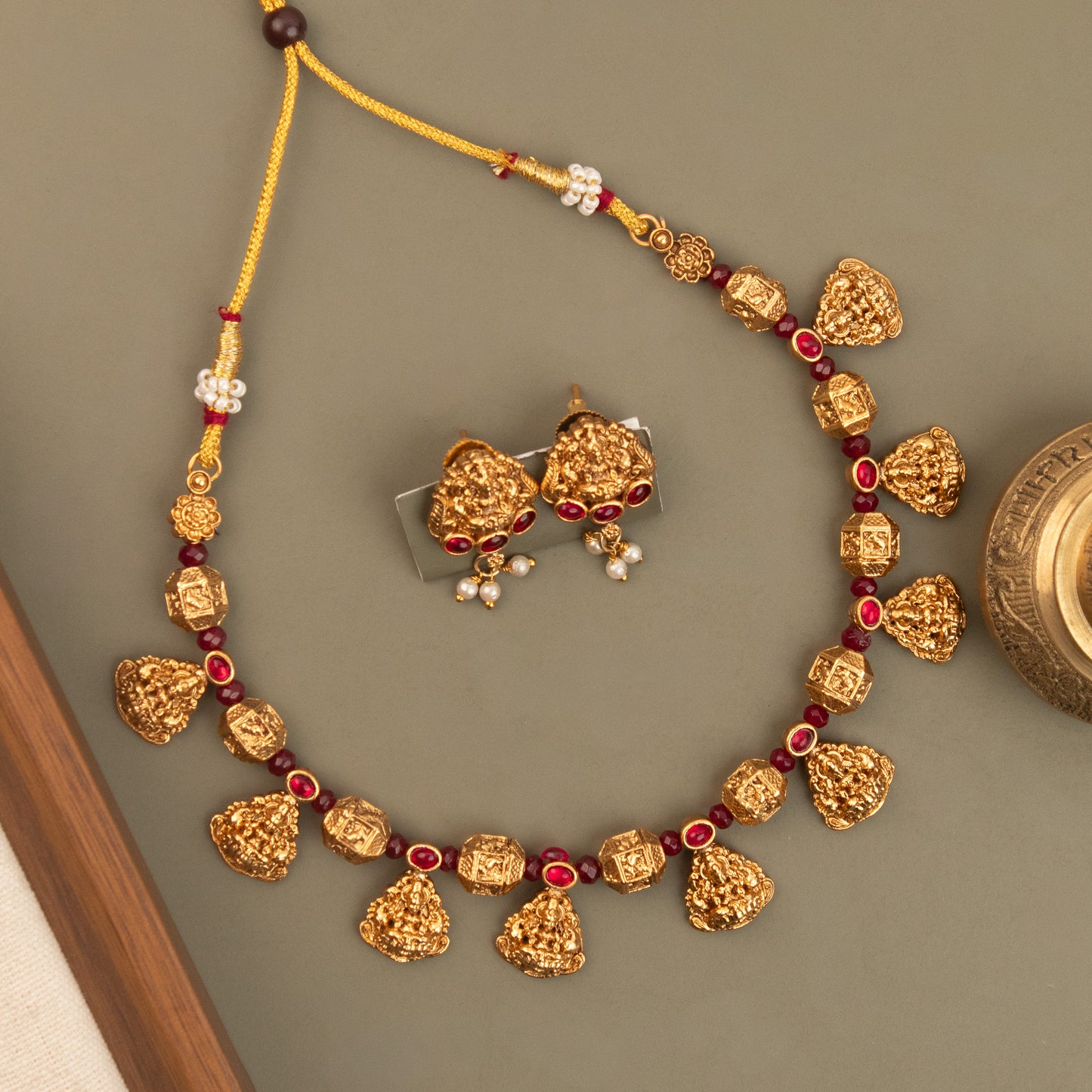 Necklace 933