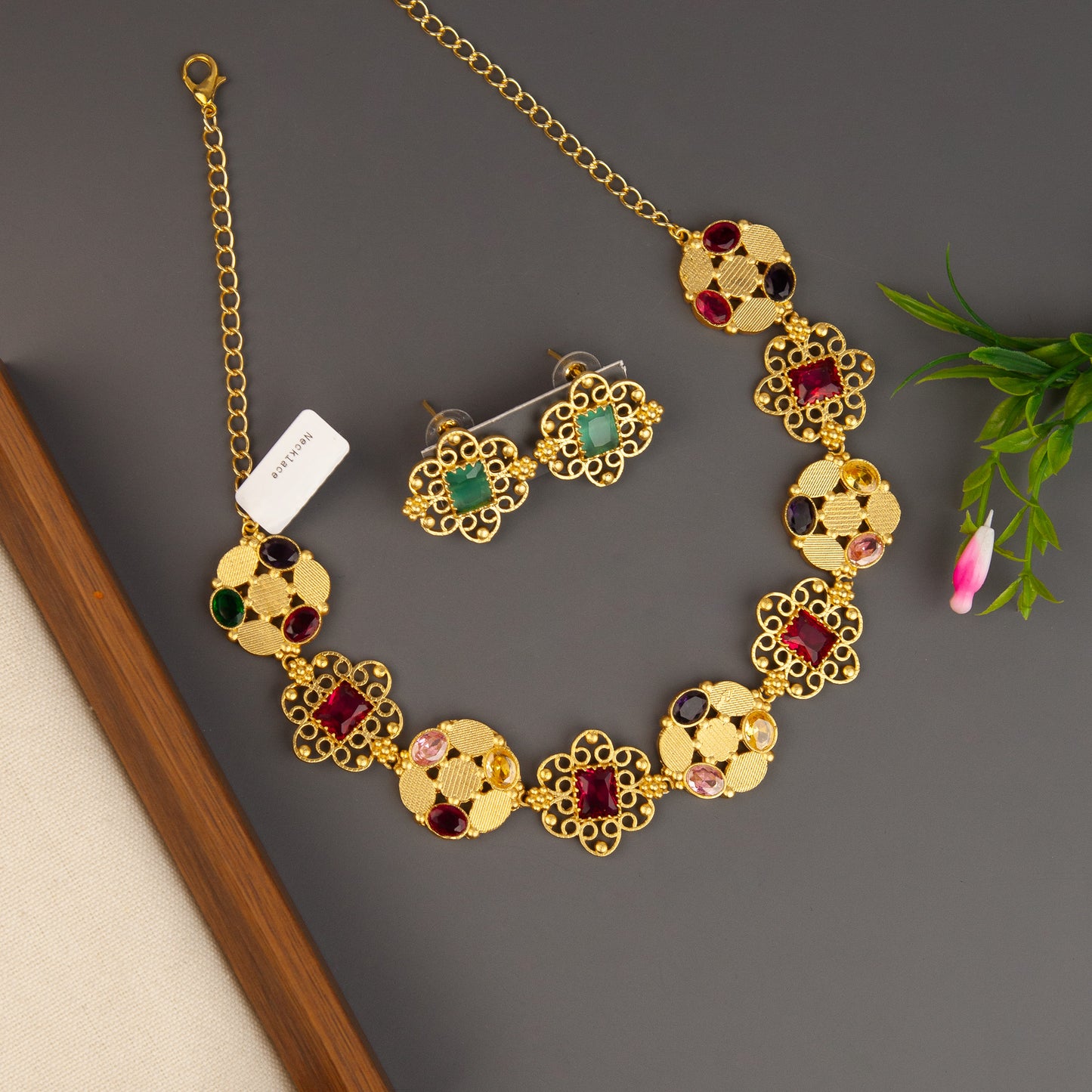 Necklace 487