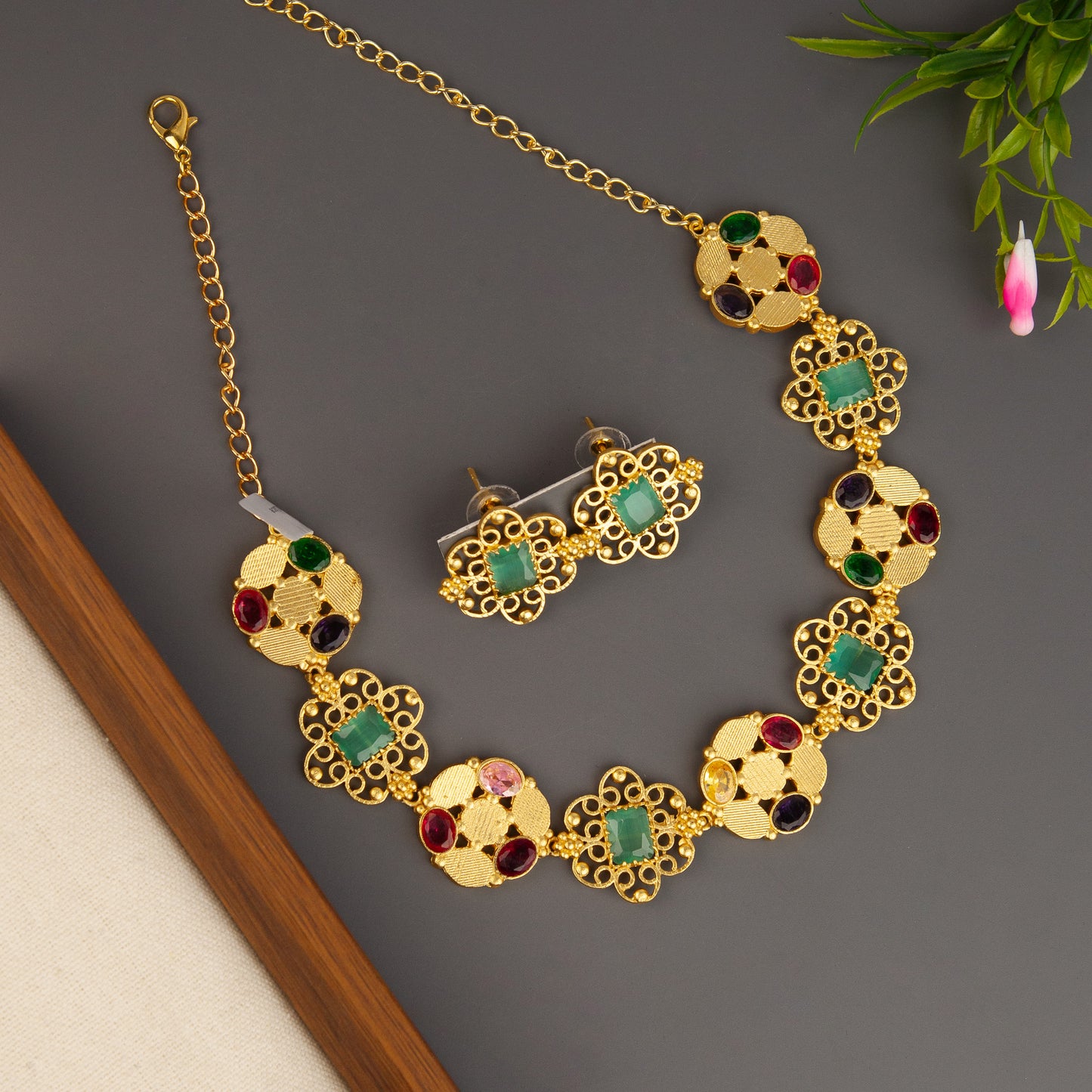 Necklace 487