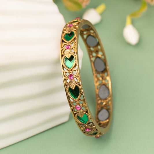 Antique Bangles 617