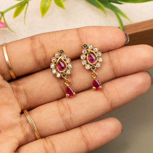 Antique Earrings E1372