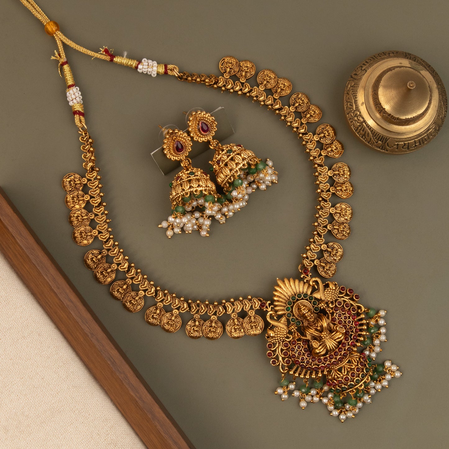 Necklace 870