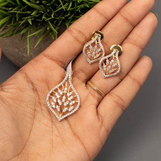 AD Pendant With Stud Earrings P32
