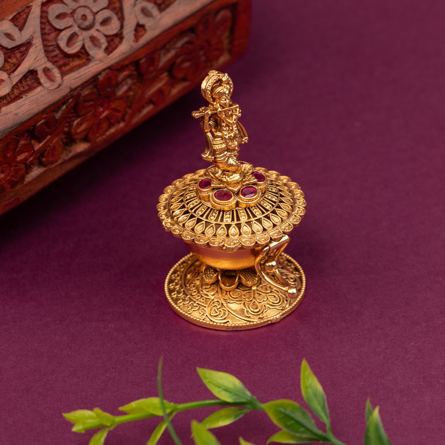 Antique Kumkum box KB13