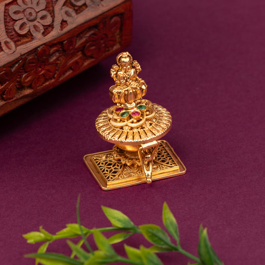 Antique Kumkum box KB12
