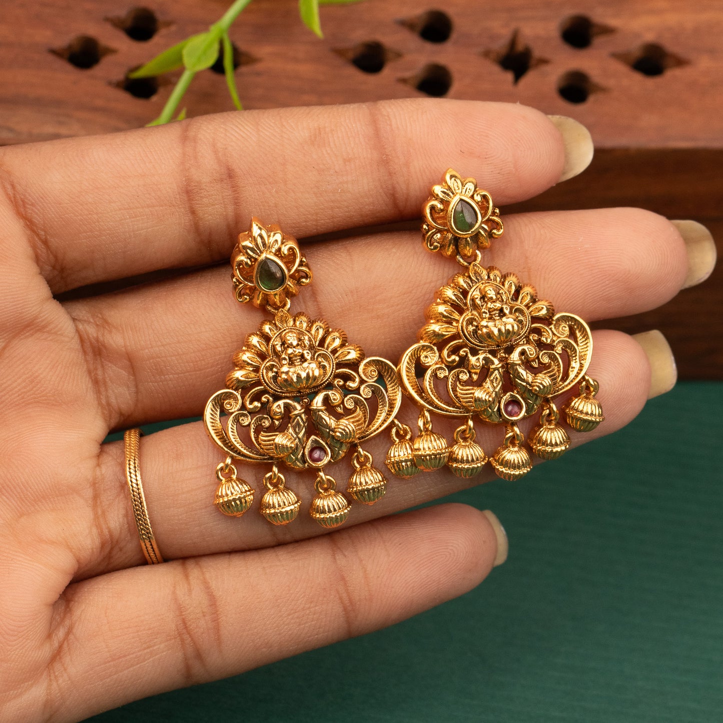 Antique Earrings E1463