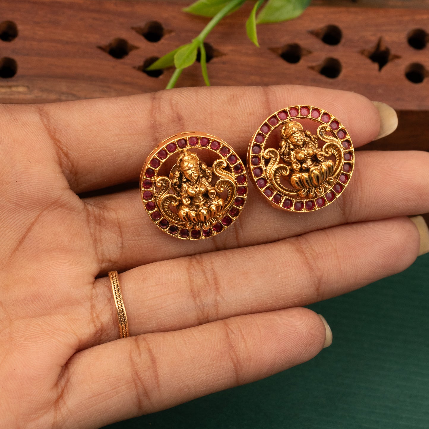Antique Earrings E1448
