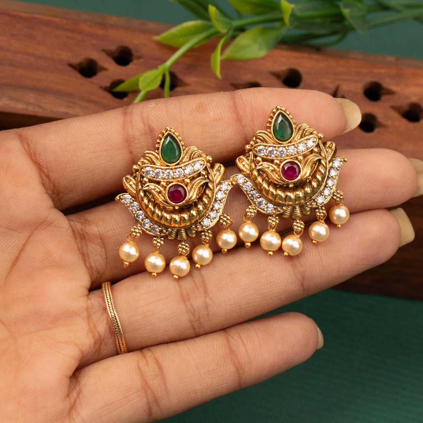 Antique Earrings E1450
