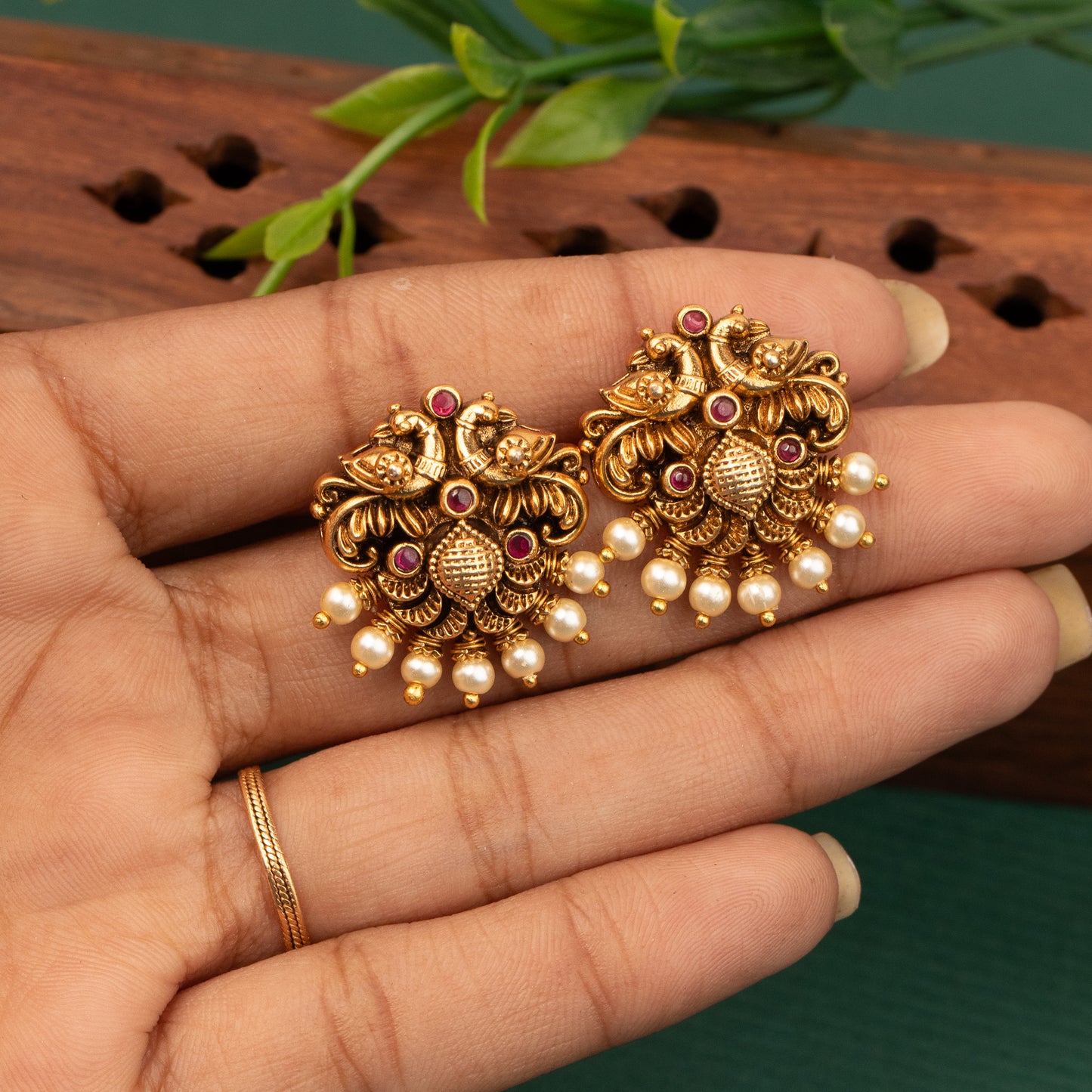 Antique Earrings E1462