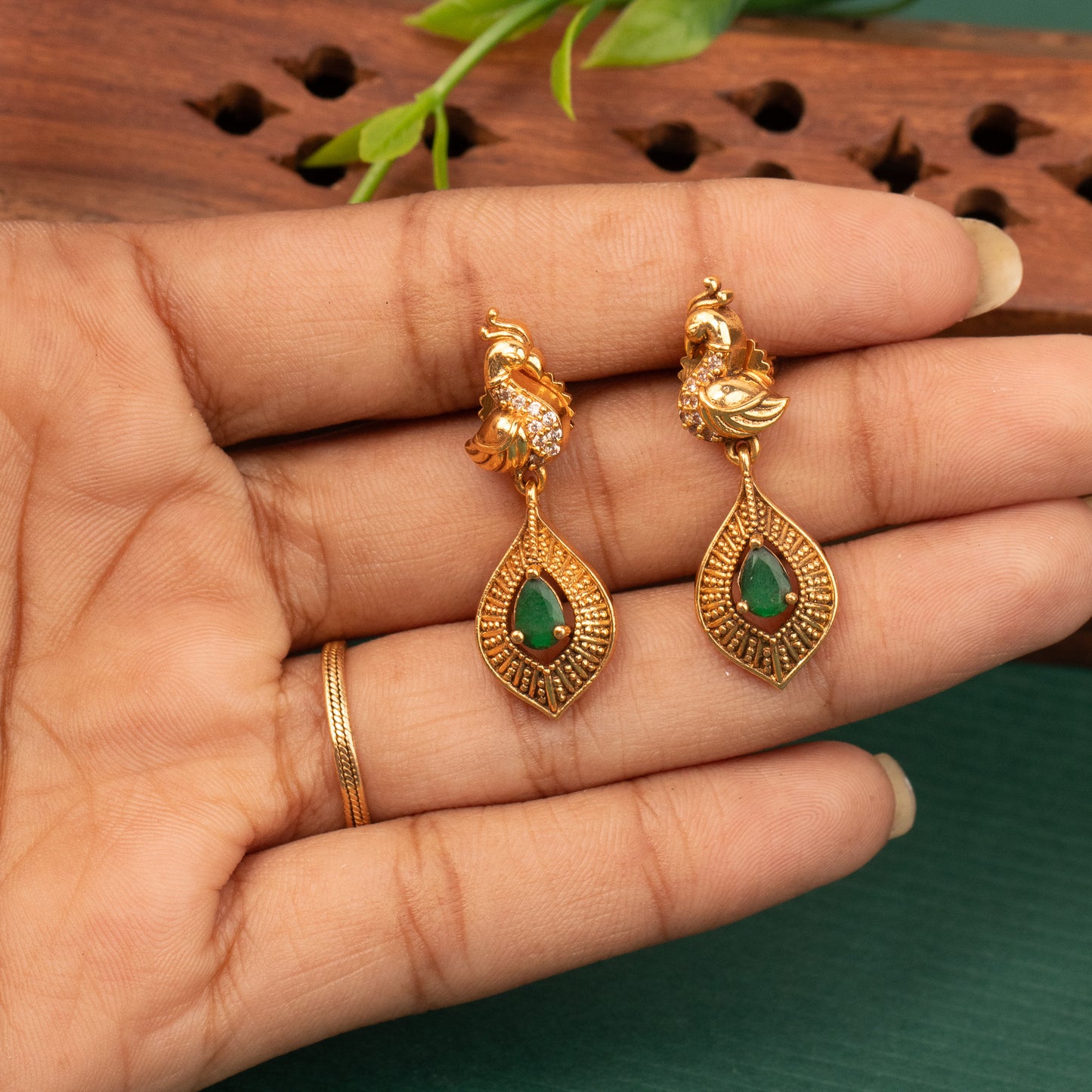 Antique Earrings E1478