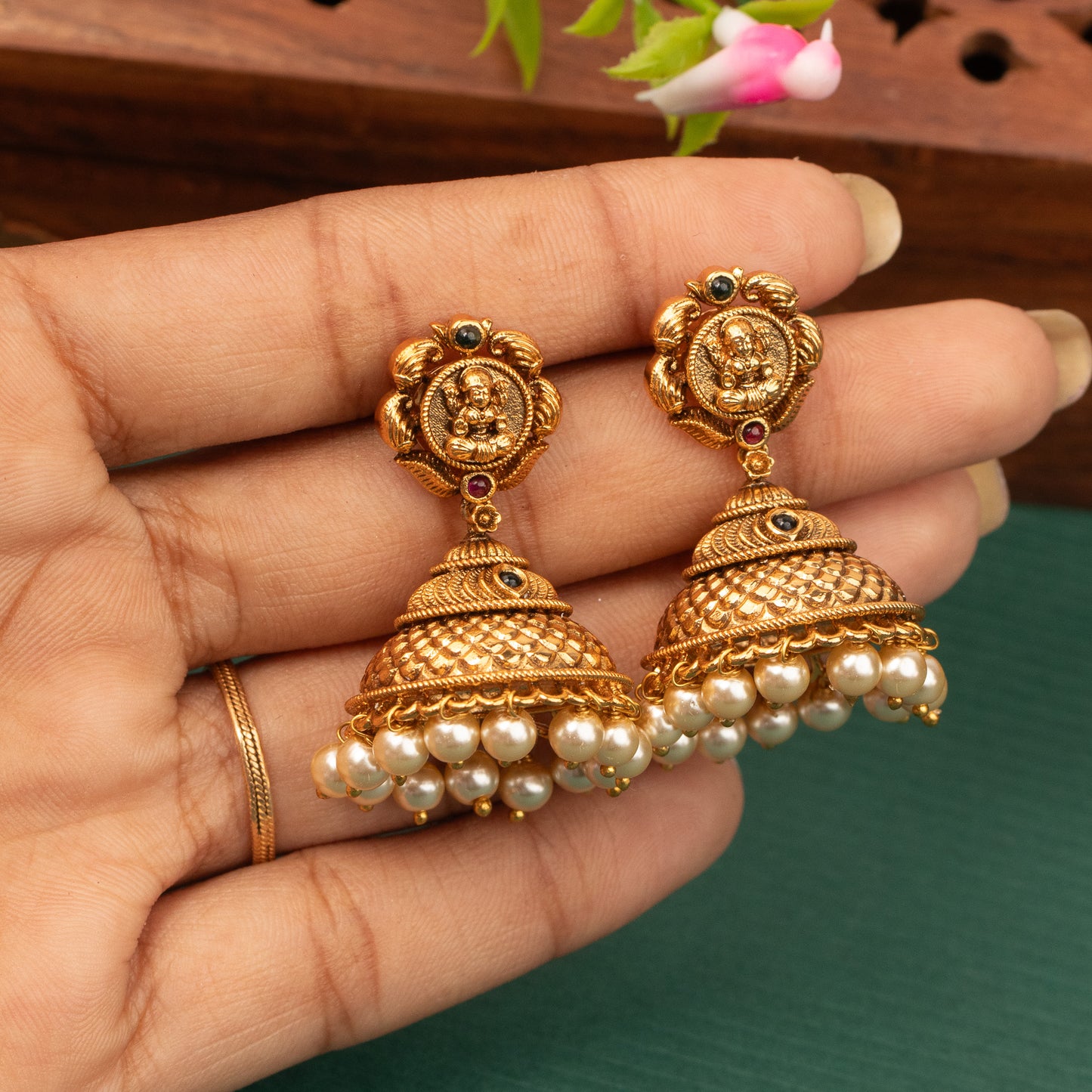 Antique Earrings E1466