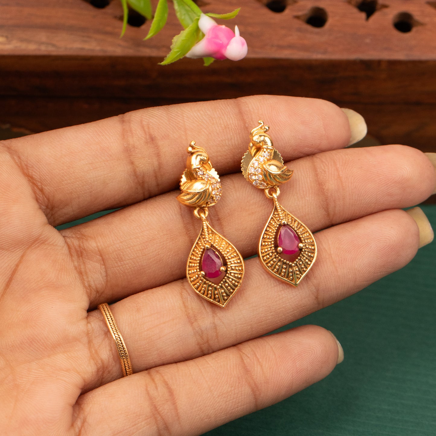 Antique Earrings E1478
