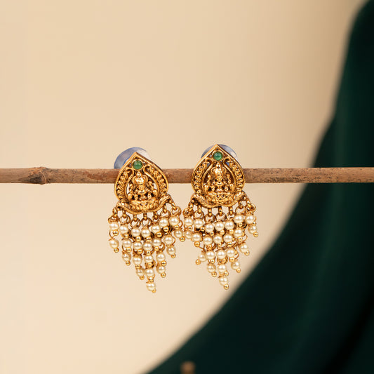 Antique Earrings E1543