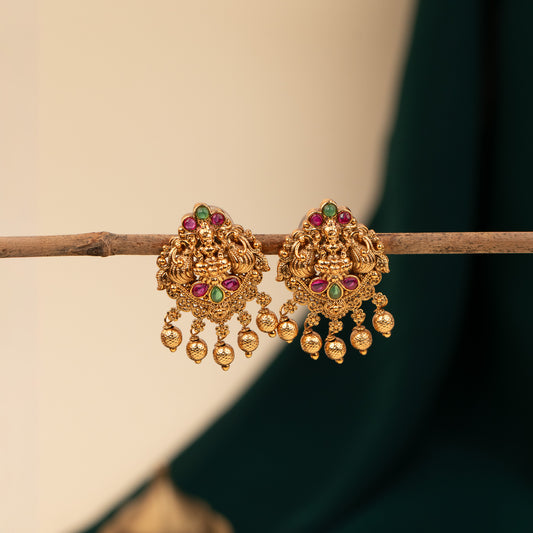 Antique Earrings E1546