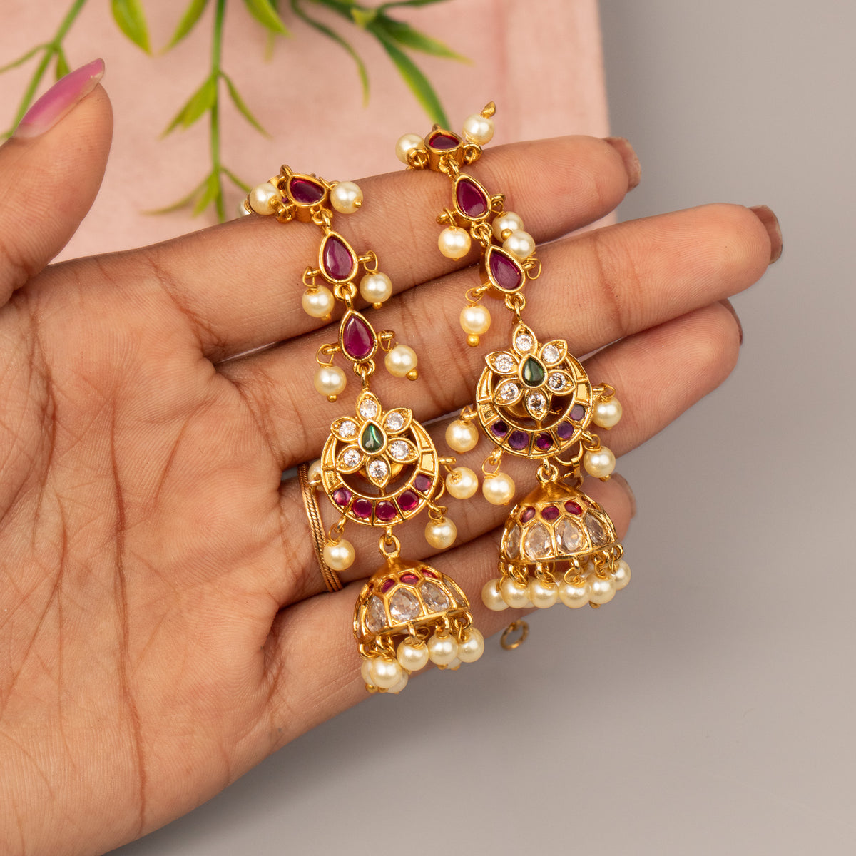 Antique Earrings E1568