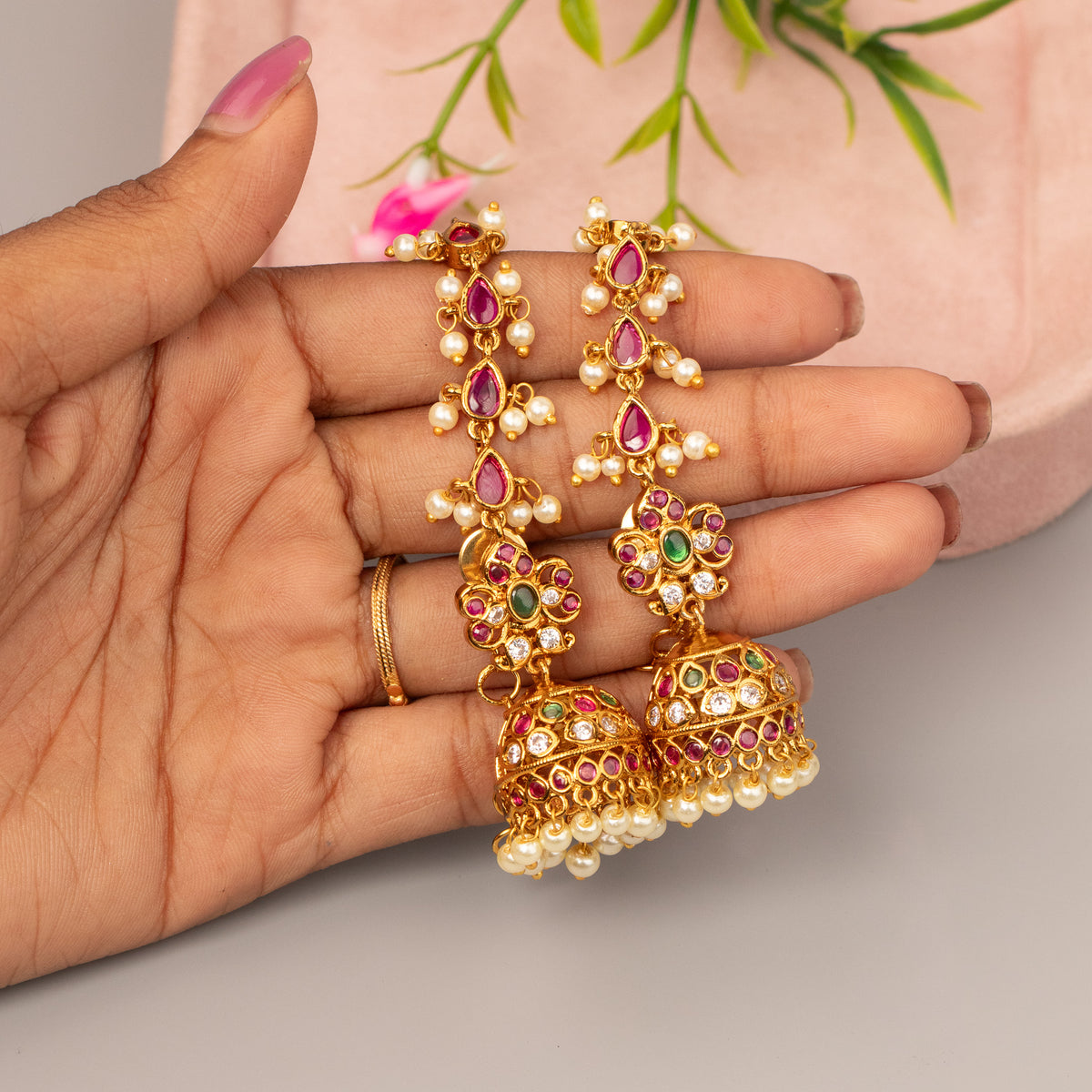 Antique Earrings E1571