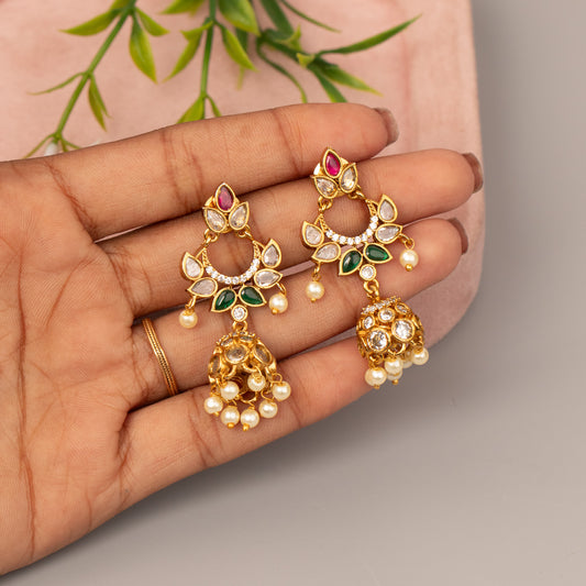 Antique Earrings E1586
