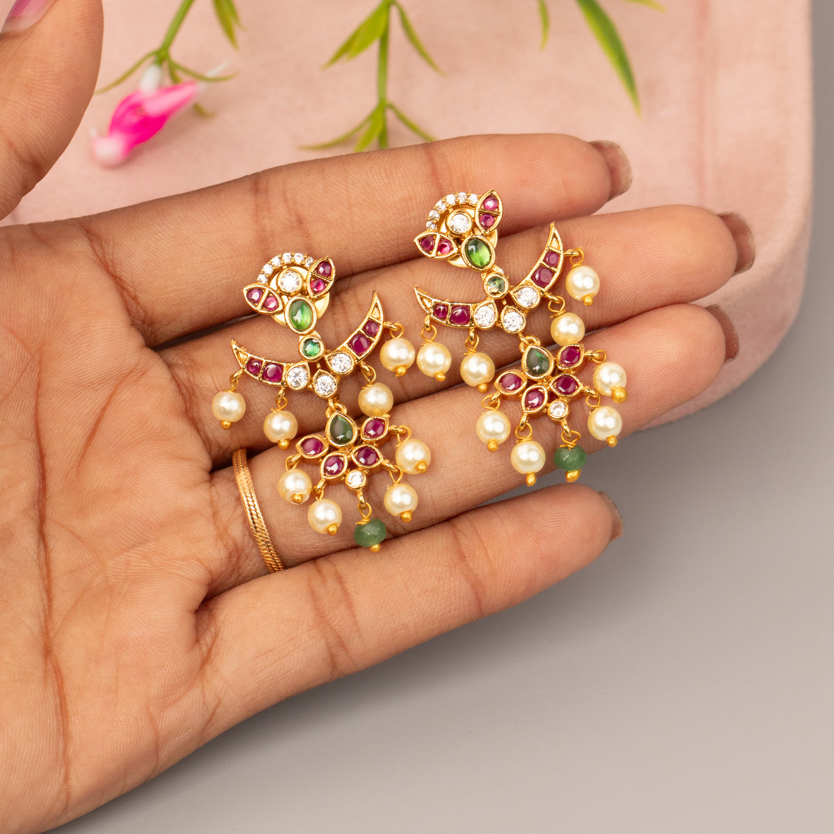 Antique Earrings E1589