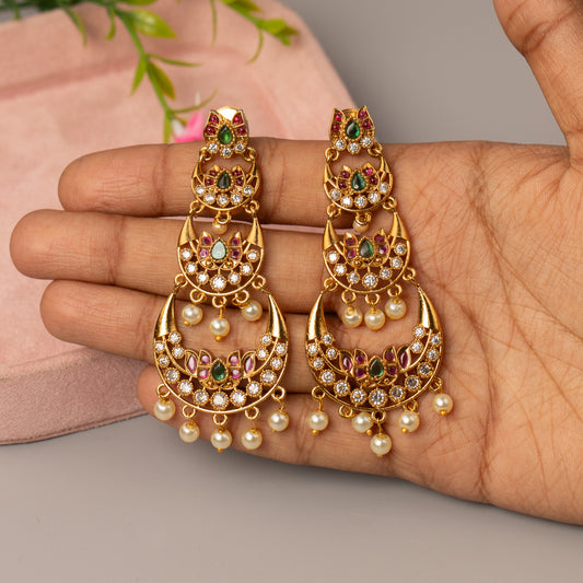 Antique Earrings E1605