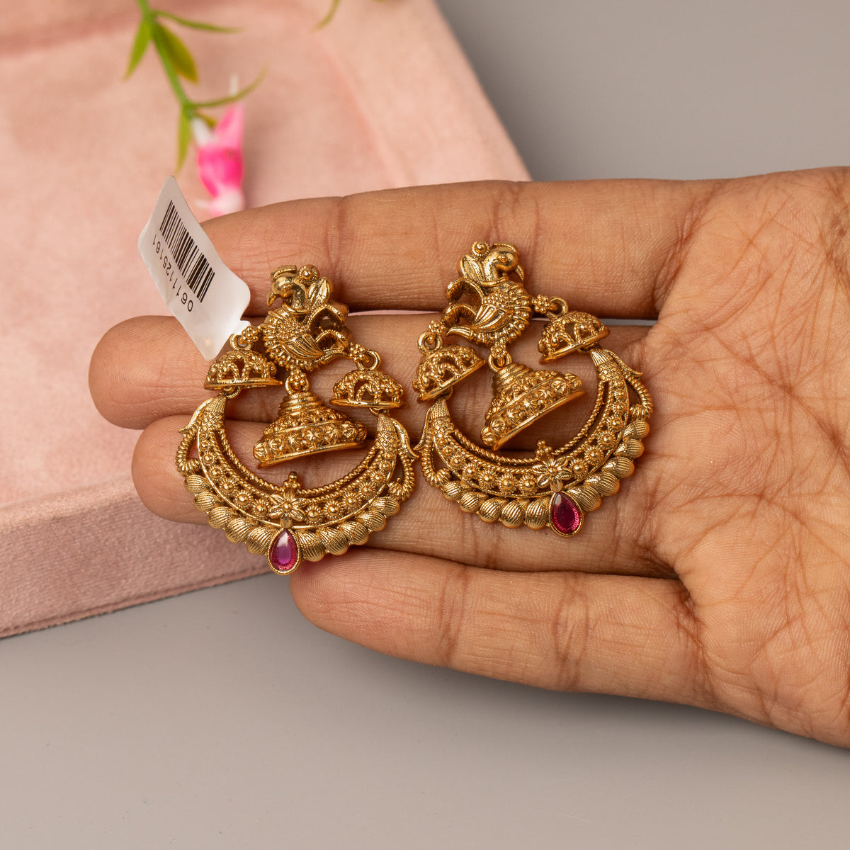 Antique Earrings E1616