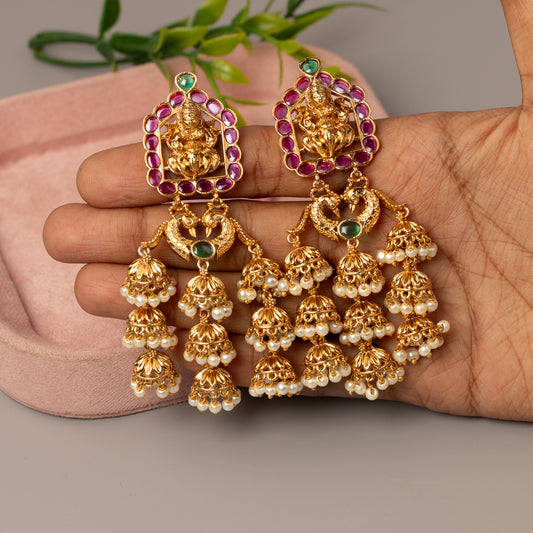 Antique Earrings E1610