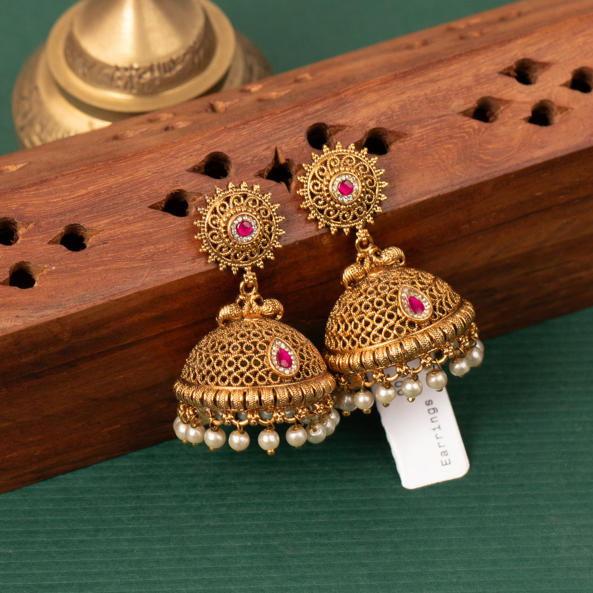 Antique Earrings E1635