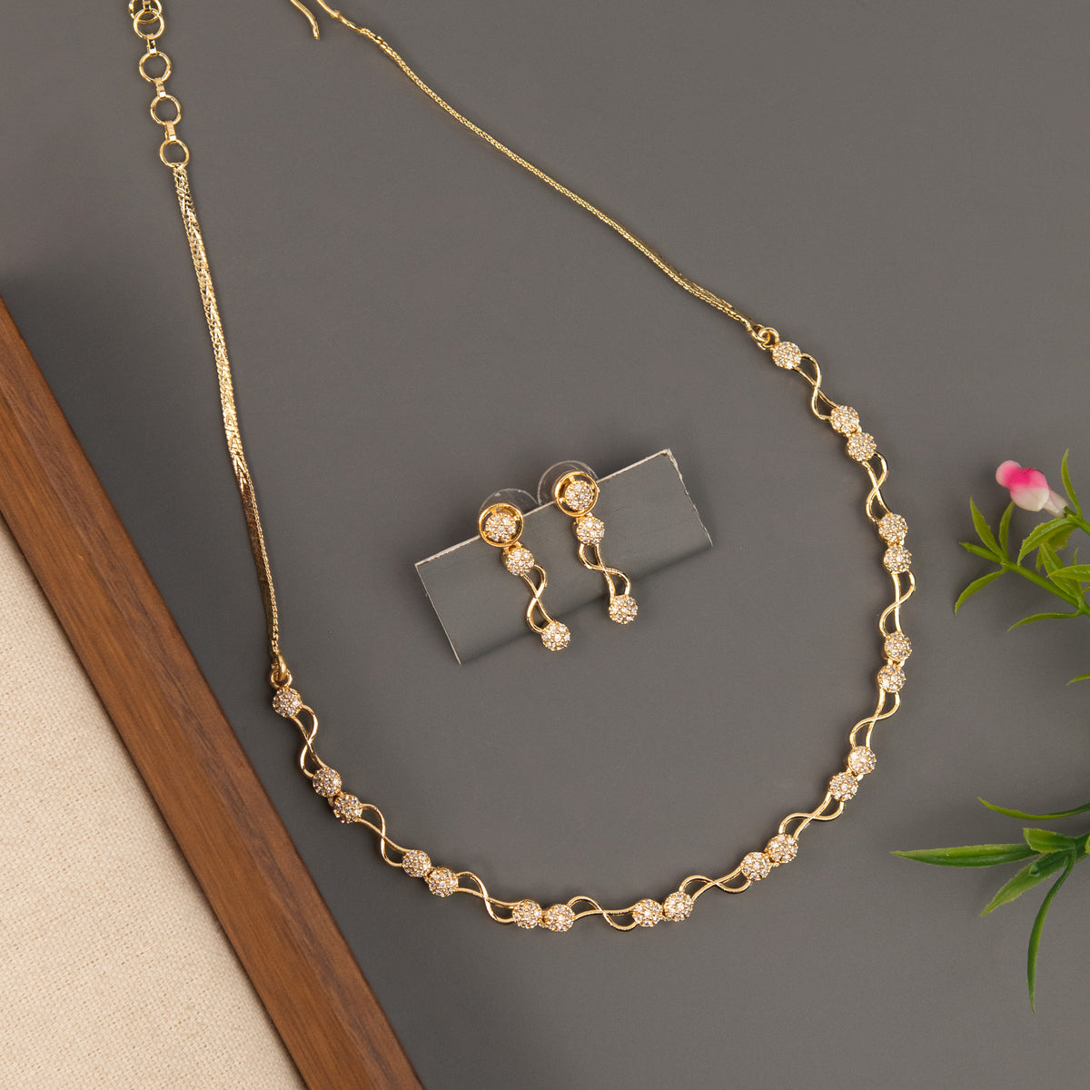 Necklace N1583