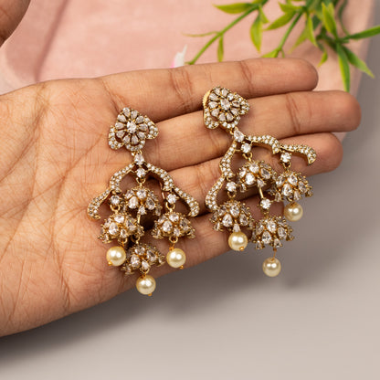Antique Earrings E1674