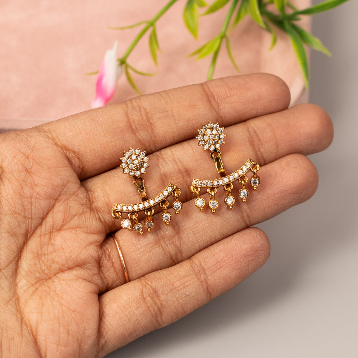 Antique Earrings E1677