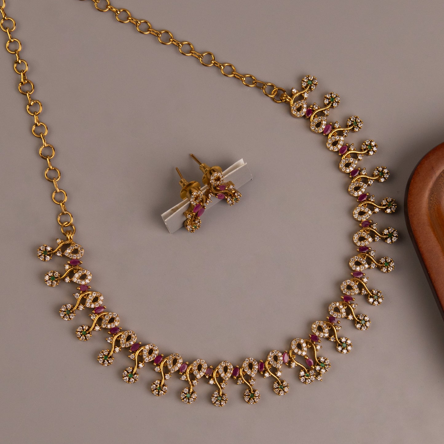 Necklace 570