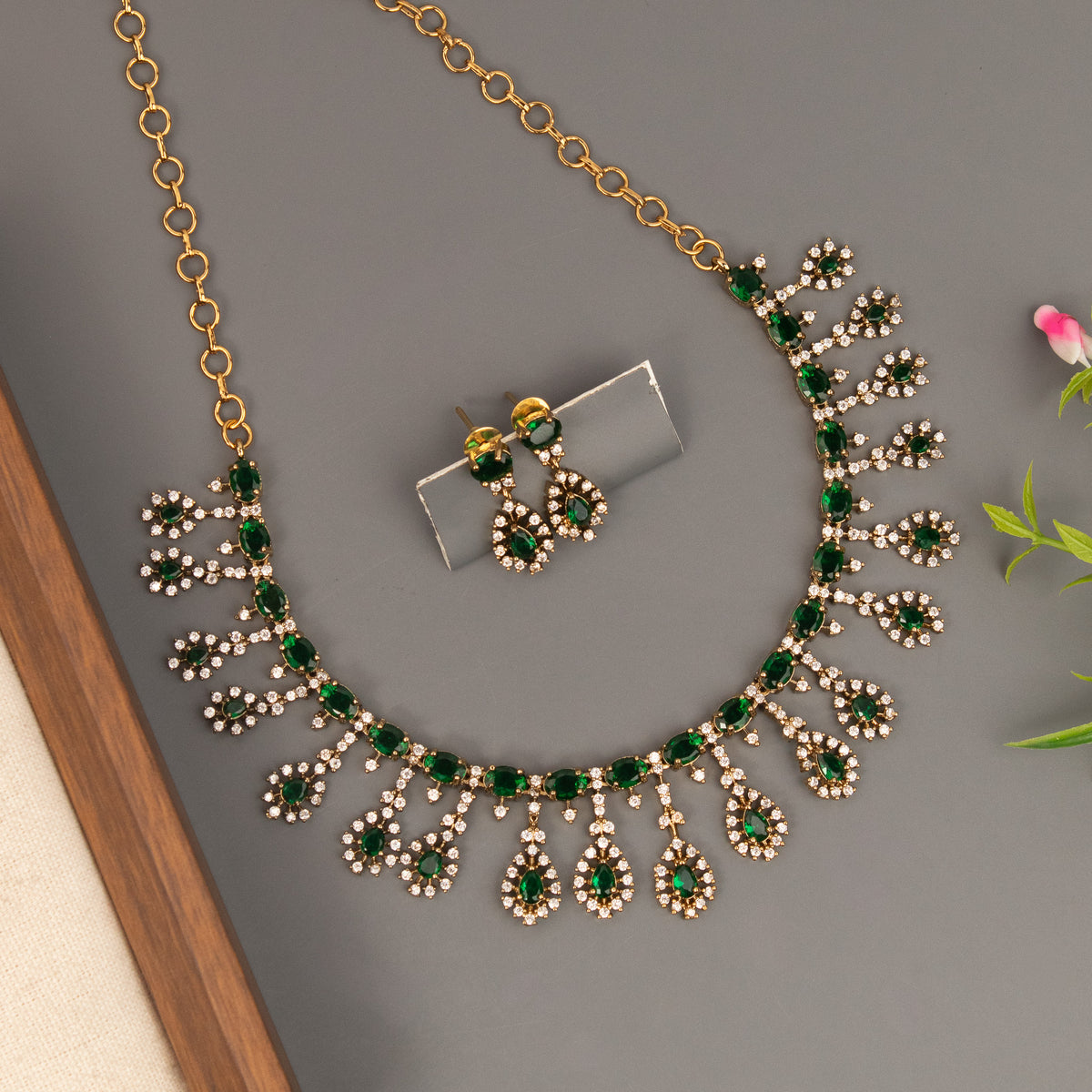 Necklace N1607