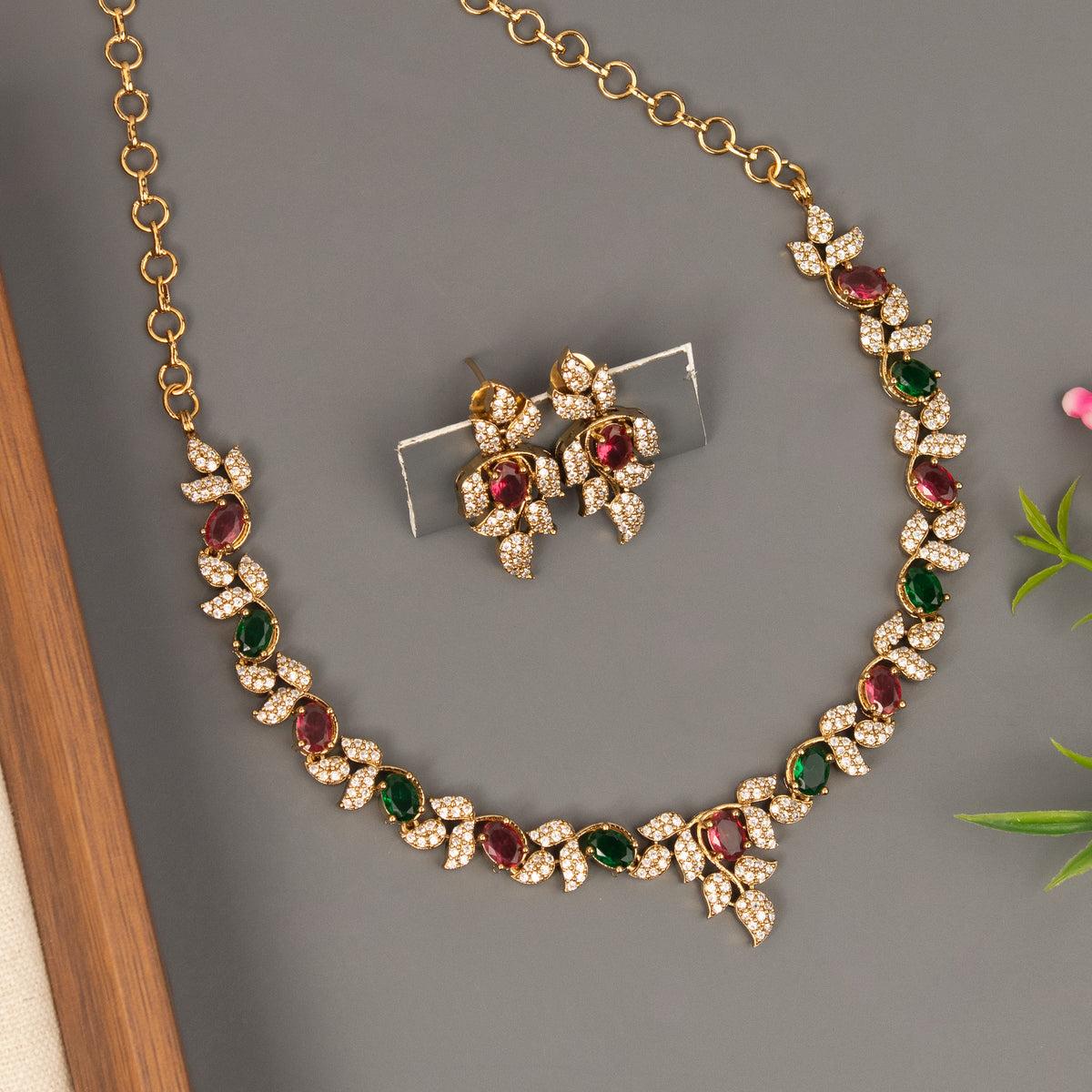 Necklace N1600