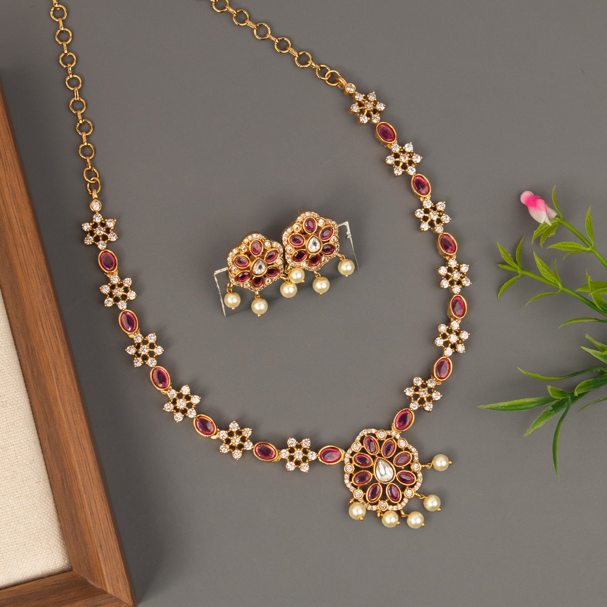 Necklace N1587