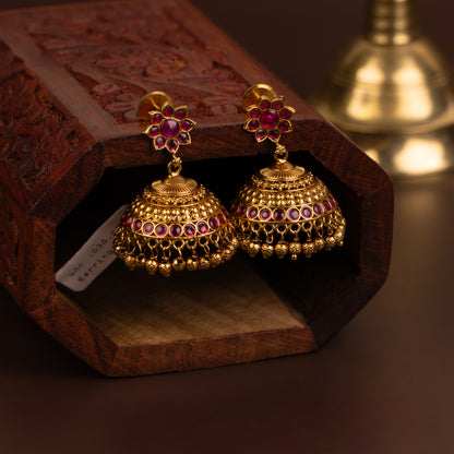Antique Earrings E472