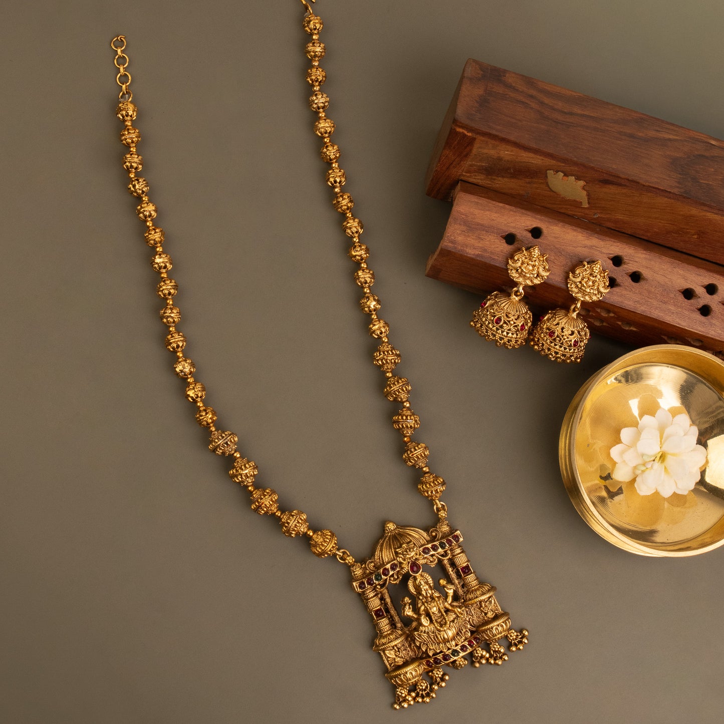 Necklace 724
