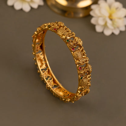 Antique Bangle B538