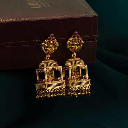 Antique Earrings E790