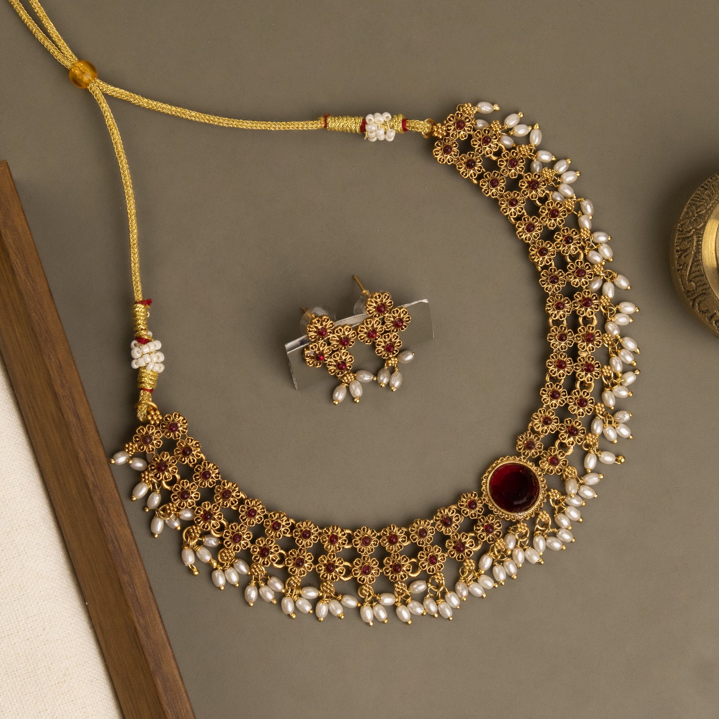Necklace 184