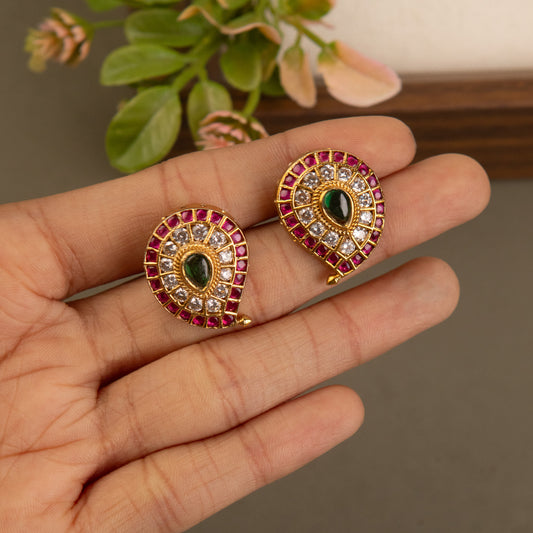 Stud Earrings E820[Antique]